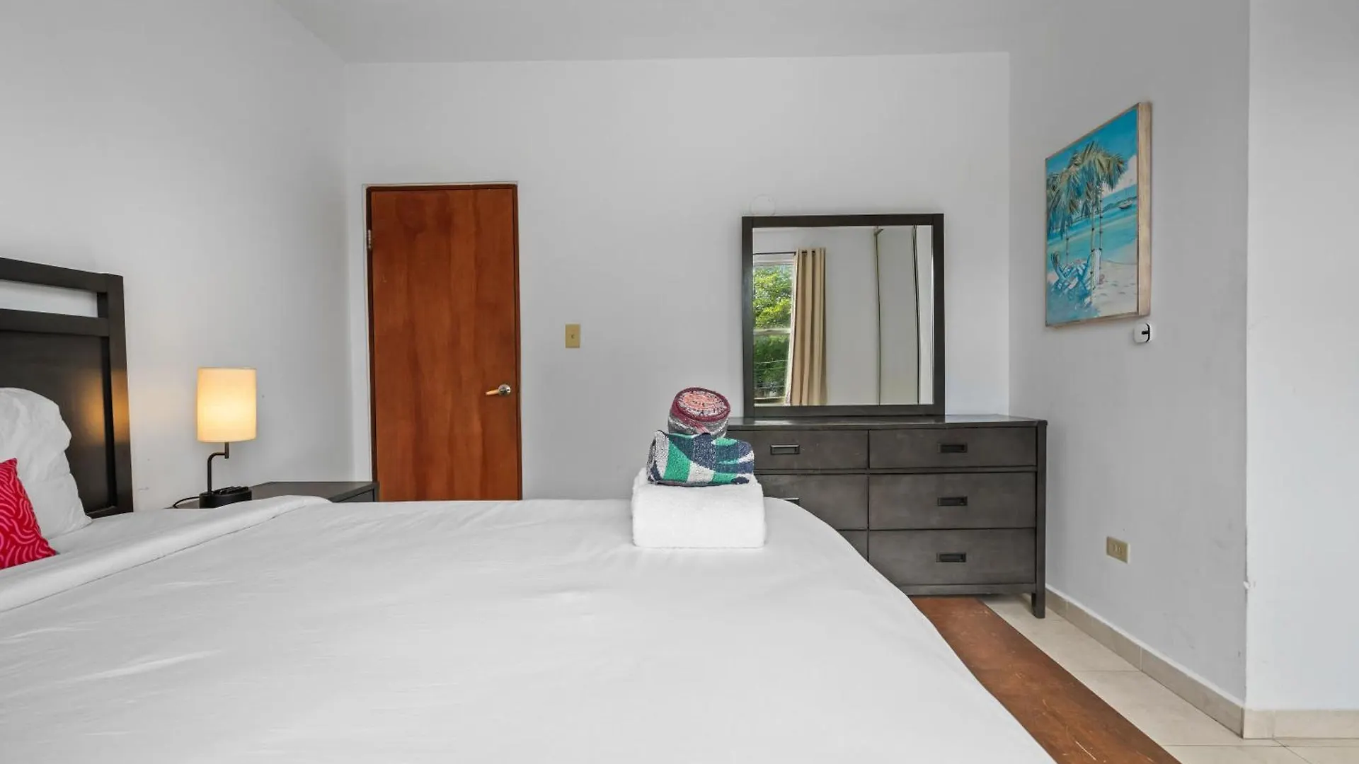 Vacation Getaway In Ocean Park With Parking Apartment San Juan Puerto Rico